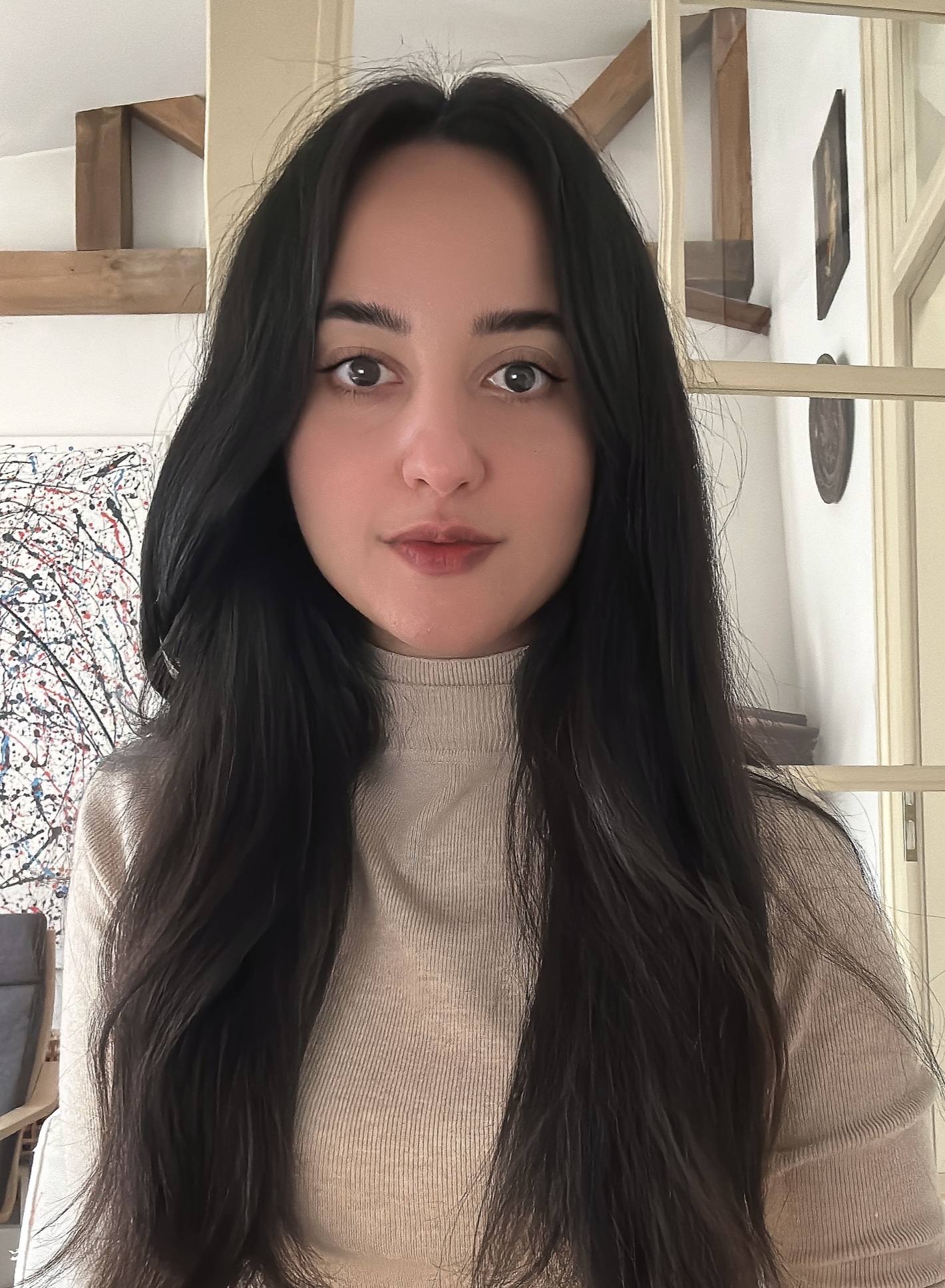 Tina Momtaz profile picture