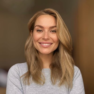 Yulia Linkova profile picture